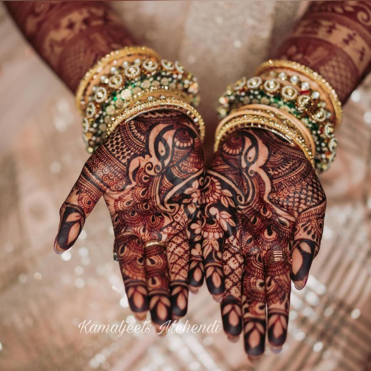 anushka sharma wedding mehndi design