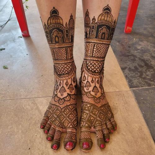 best bridal mehndi designs for legs 1