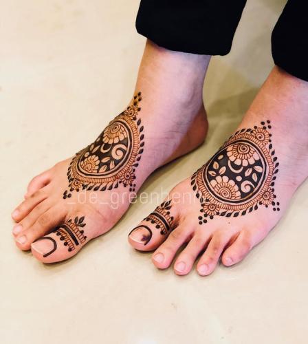 bridal mehndi designs for full legs