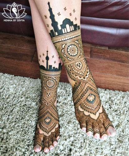 designer mehndi designs for legs