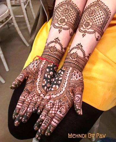 simple mehndi designs in fingers